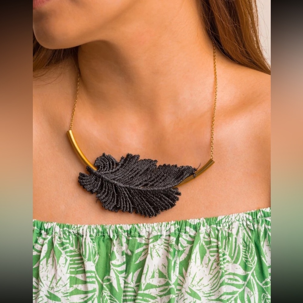 🍃 Awesome Leaf Feather Lace Necklace 🍃